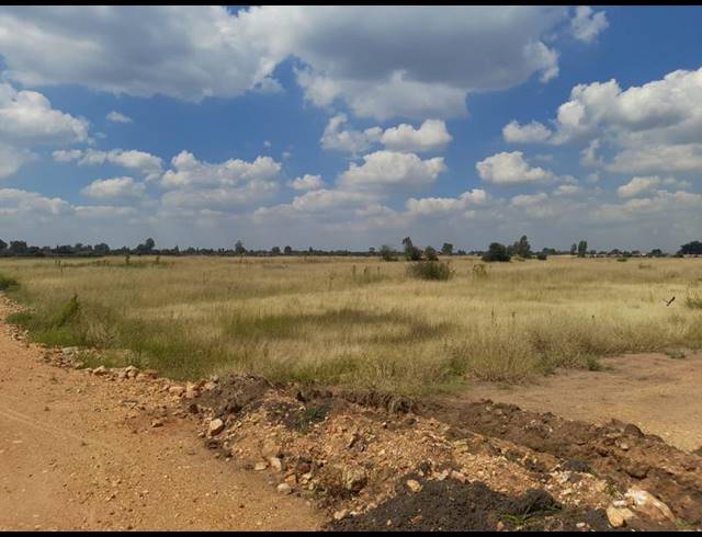 LAND FOR SALE IN UNITAS PARK